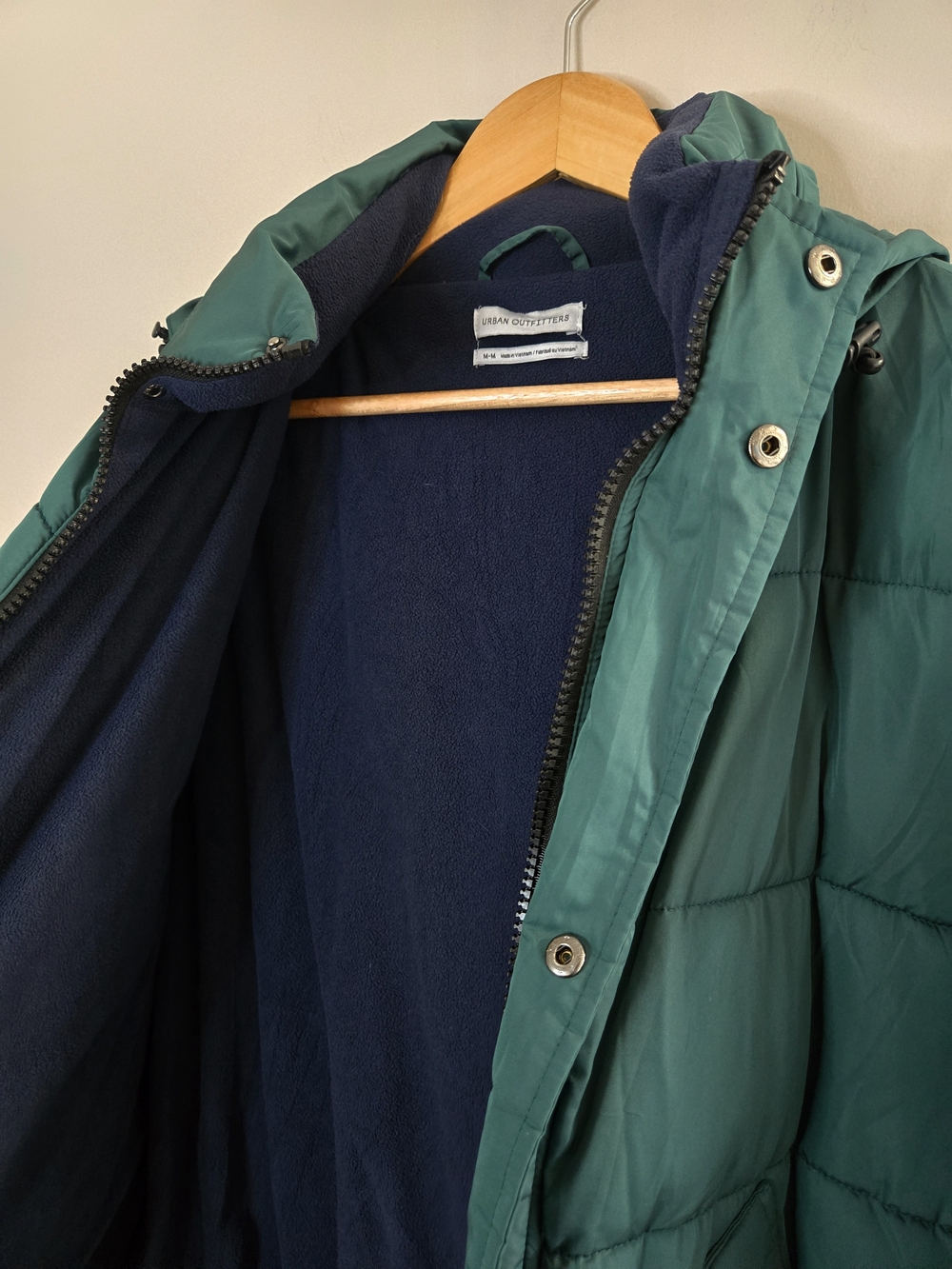 Urban Outfitters dark green puffer jacket, navy fleece lined, fold away hood - Picture 4 of 8